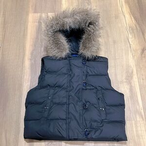 Gap pre-owned, good condition size L vest